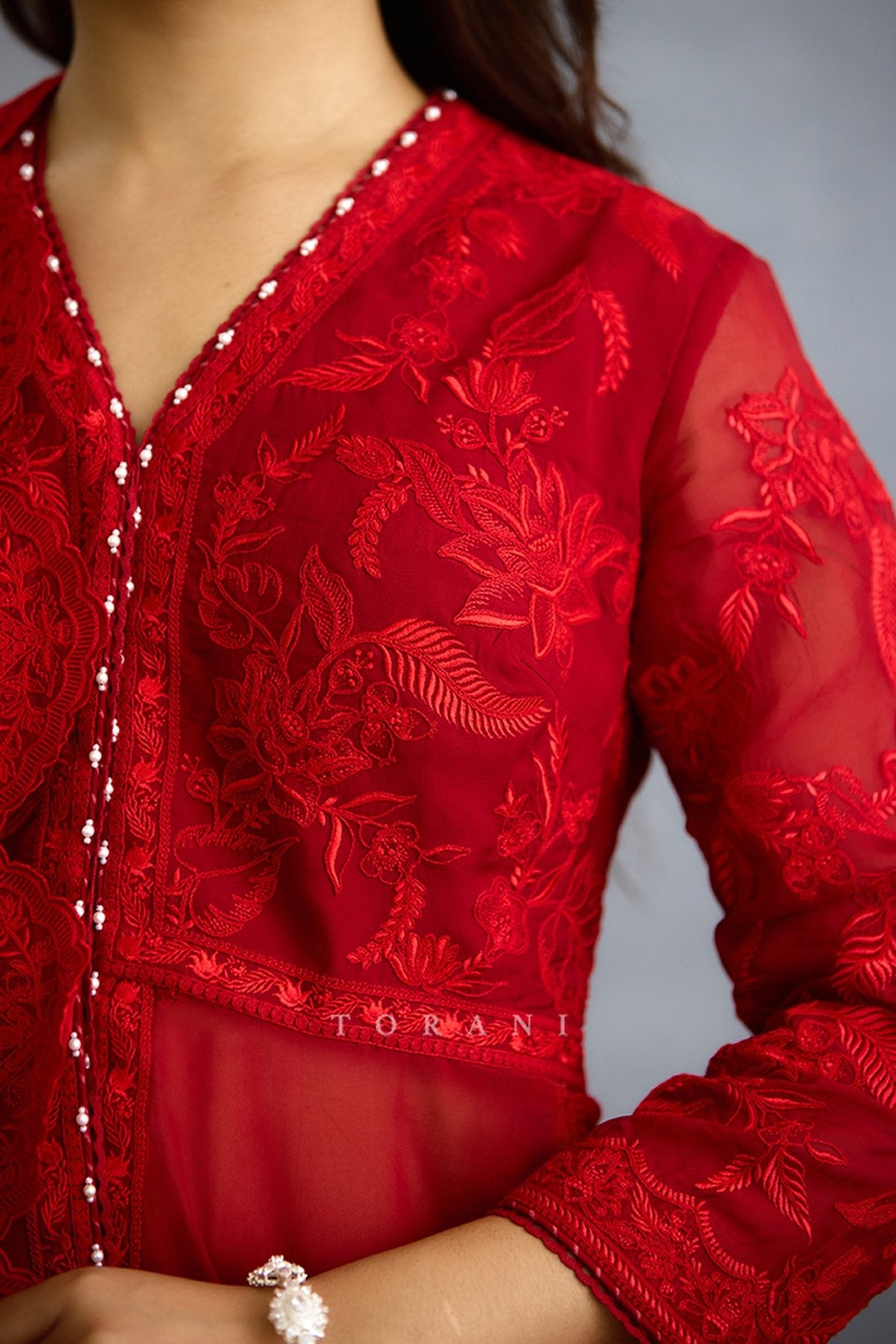 Surkh Udita Kurta Set