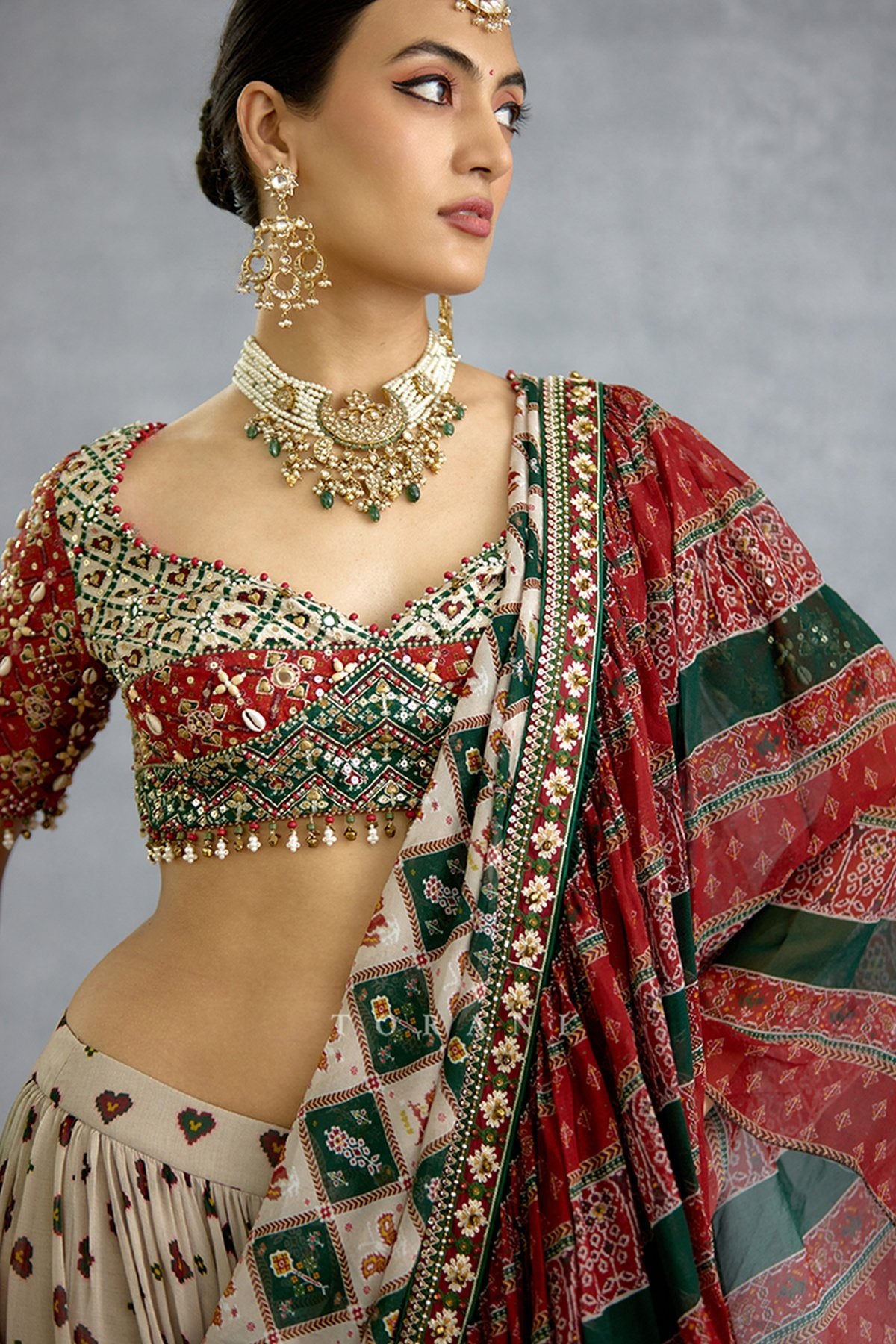 Surkhi Rangili Eshna Saree