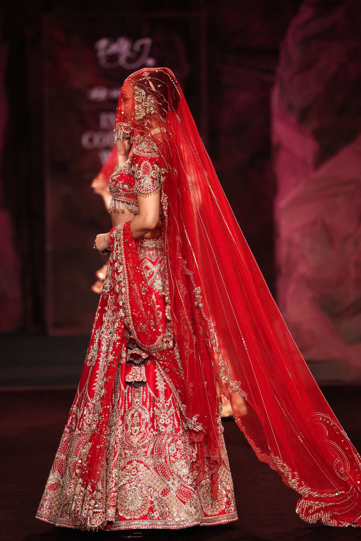 Swarna Lehenga