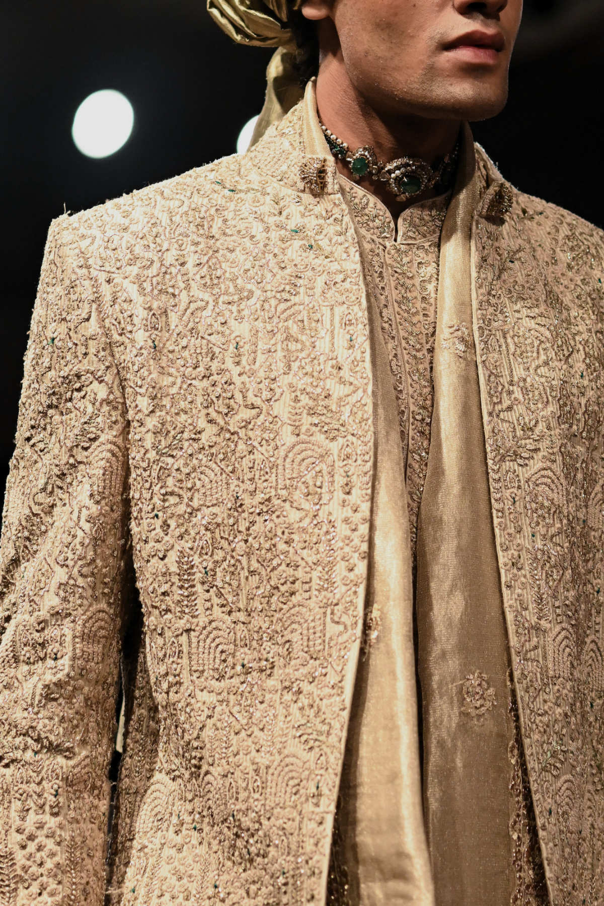 Vayun Sherwani Set
