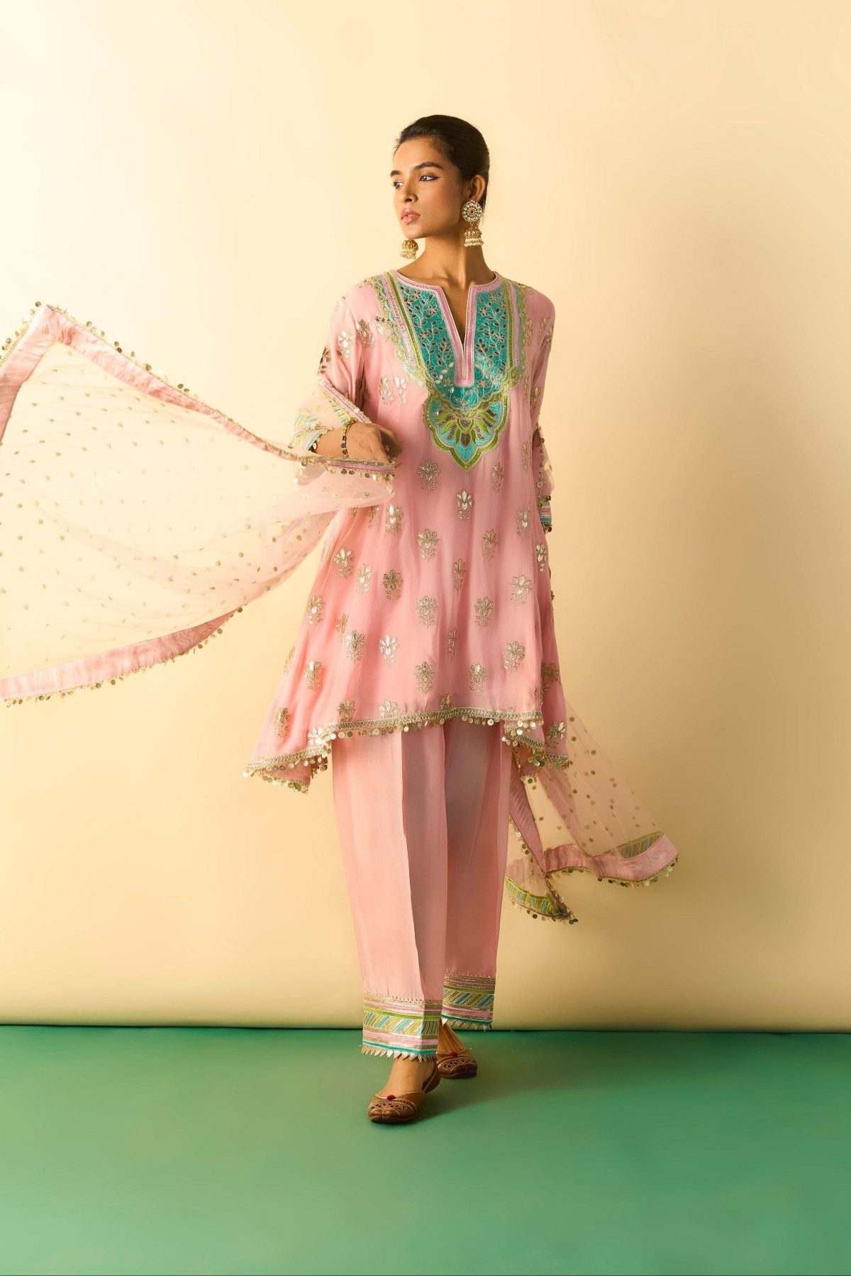 Zarnish Farshi Set