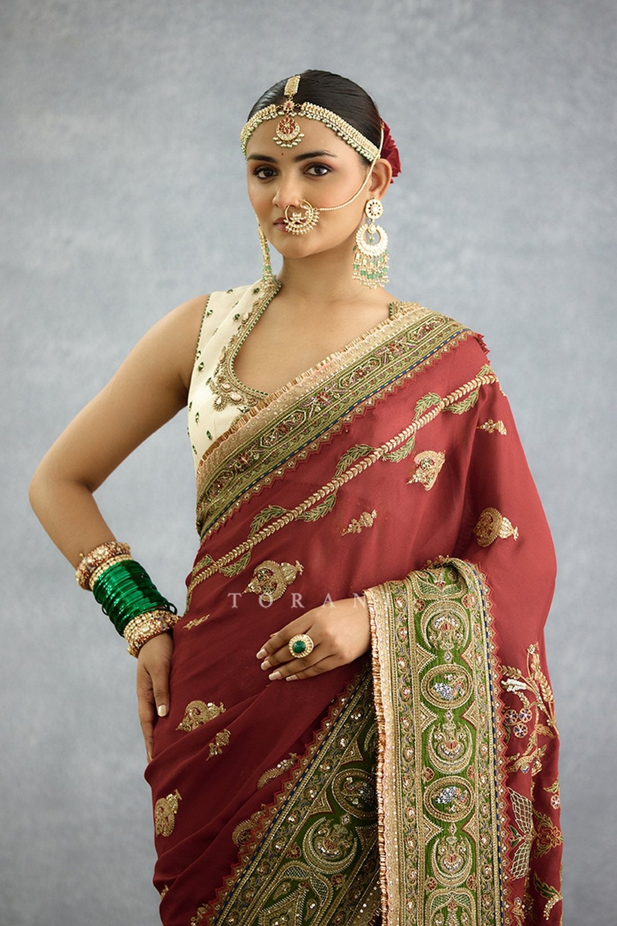 Zehra Aneeqa Saree